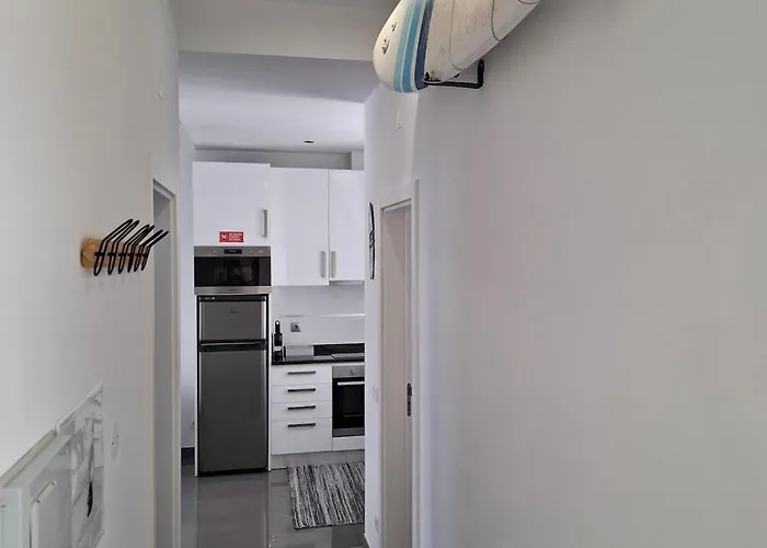 Ananas&surf Local Apartment *